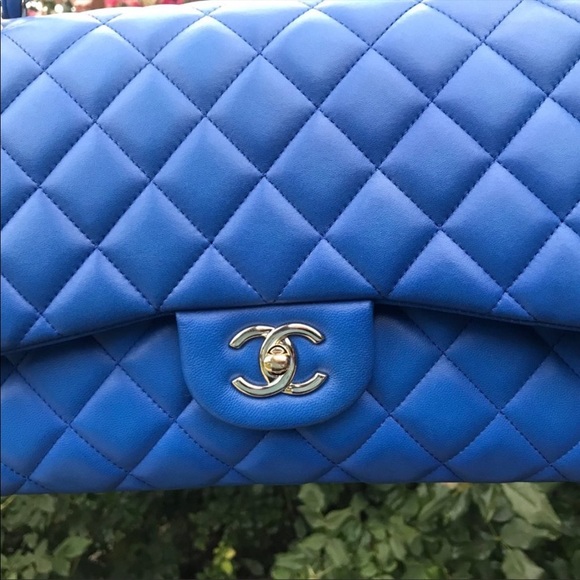 Chanel jumbo flap handbag - Picture 13 of 16
